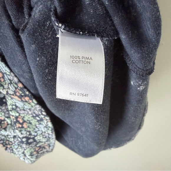 J. Jill Short Sleeve Shirt Women’s Size Large Floral 100% Pima Cotton - Picture 6 of 9